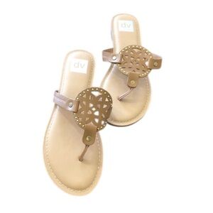 NEW Dolce Vita Women's PANDORA Gotie Footbed Tan Sandal Tong size 9 summer pool